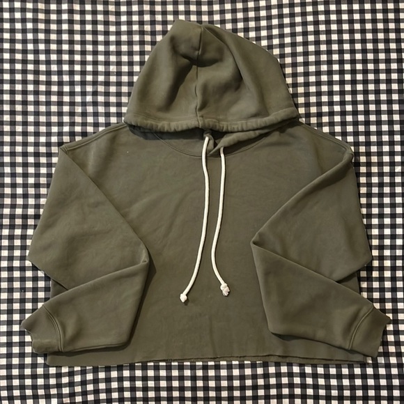 Cropped Hoodie